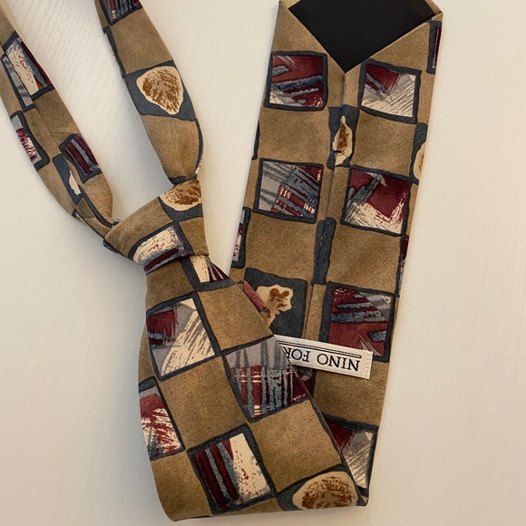 Nino Foriero Y2K Vintage Silk Tie Made in Canada - Picture 2 of 4
